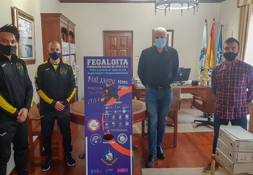A Federación Galega de Loita e D.A. entrega ao Club Kempo Pobra un punto hixiénico